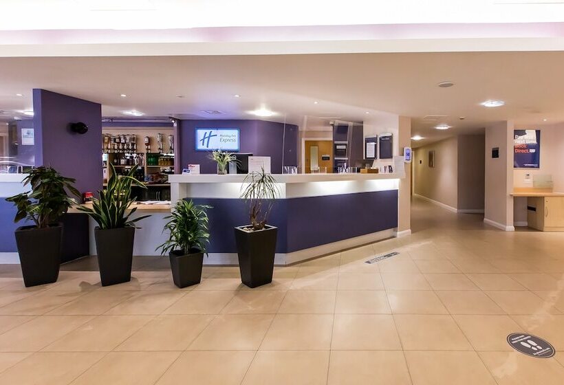 Отель Holiday Inn Express Norwich, An Ihg