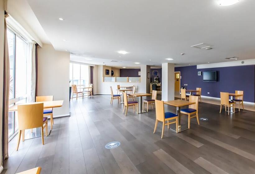 Отель Holiday Inn Express Norwich, An Ihg
