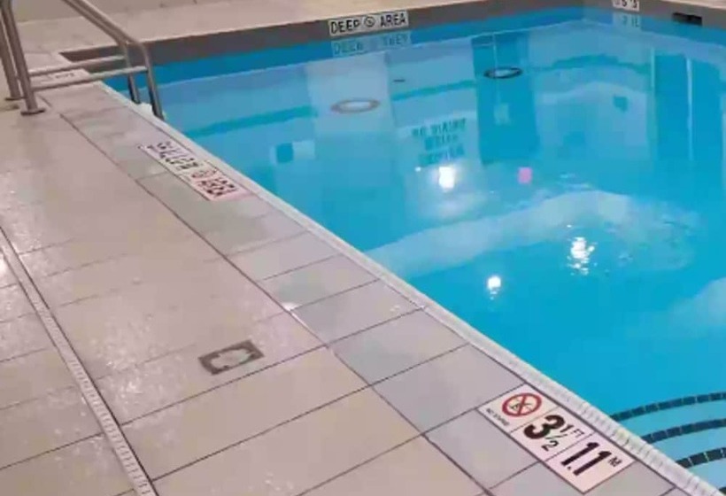 فندق Holiday Inn Express & Suites Huntsville, An Ihg