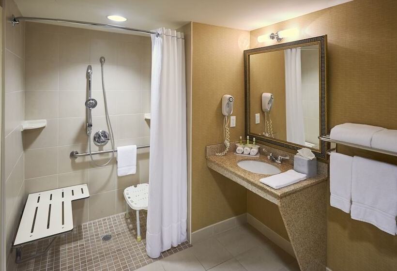 فندق Holiday Inn Express & Suites Huntsville, An Ihg