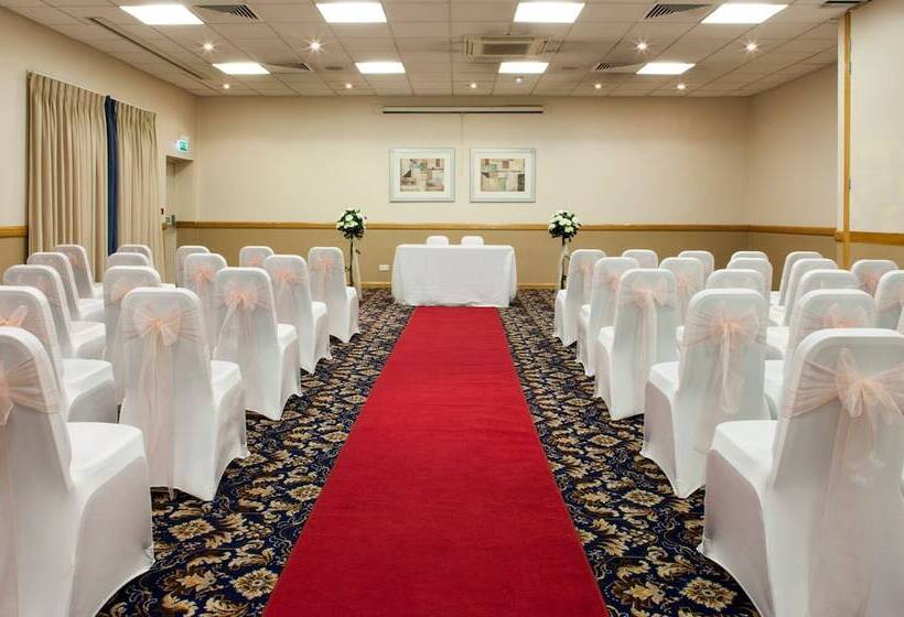 酒店 Holiday Inn Leeds Wakefield M1 Jct40, An Ihg