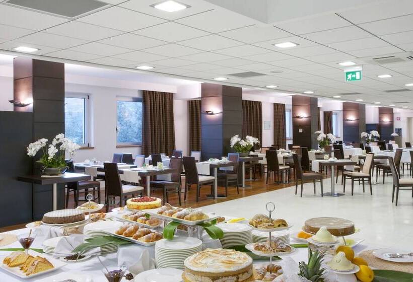 בית מלון כפרי Holiday Inn Salerno Cava De  Tirreni, An Ihg