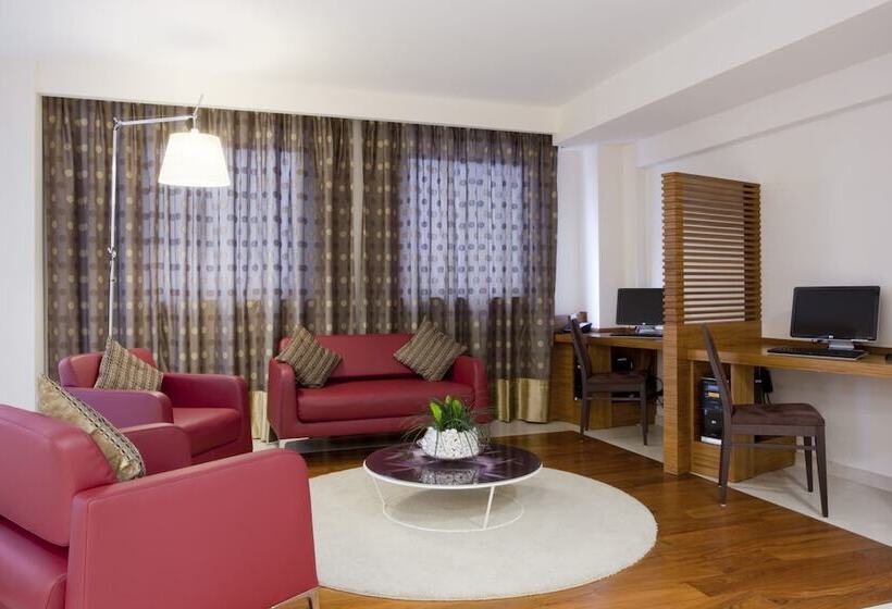 בית מלון כפרי Holiday Inn Salerno Cava De  Tirreni, An Ihg