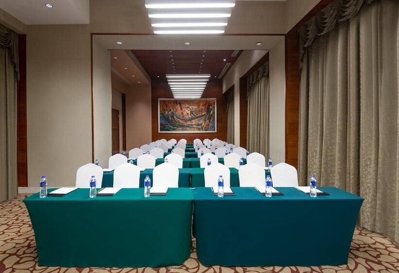 호텔 Holiday Inn Shanghai Pudong Nanpu, An Ihg