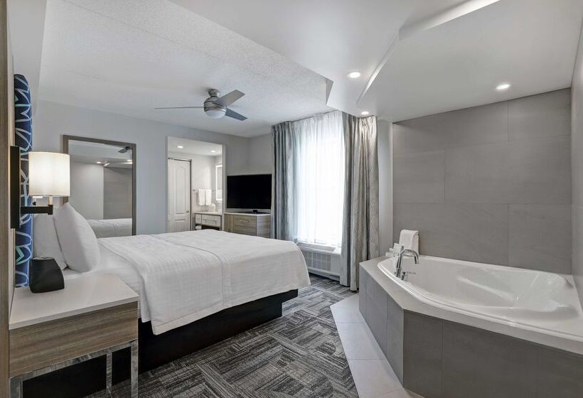 فندق Homewood Suites London Ontario