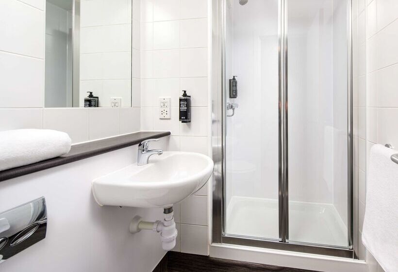 ホテル Ibis Budget London Heathrow Central