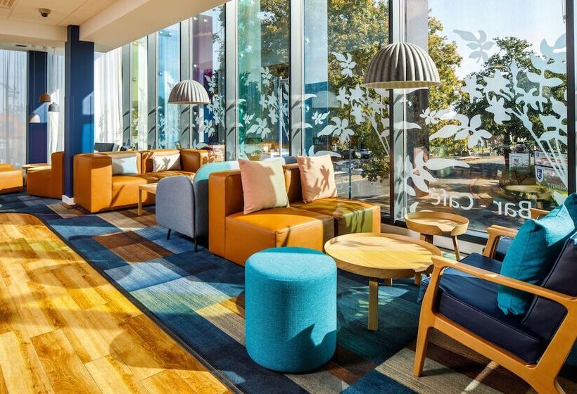 ホテル Ibis Budget London Heathrow Central