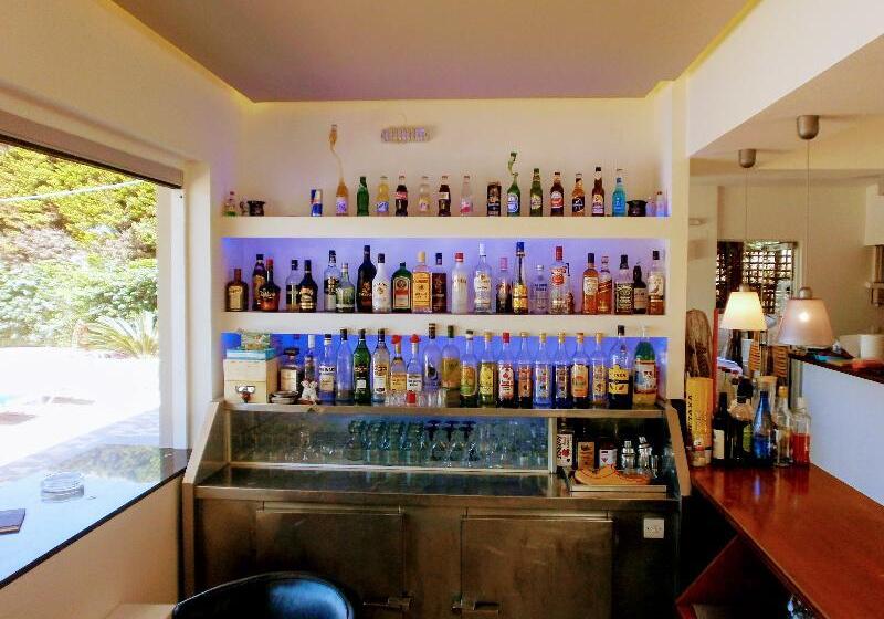 ホテル Iraklis Studios & Apartments