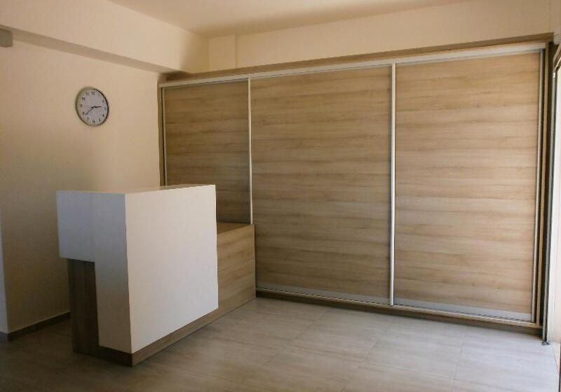 ホテル Iraklis Studios & Apartments