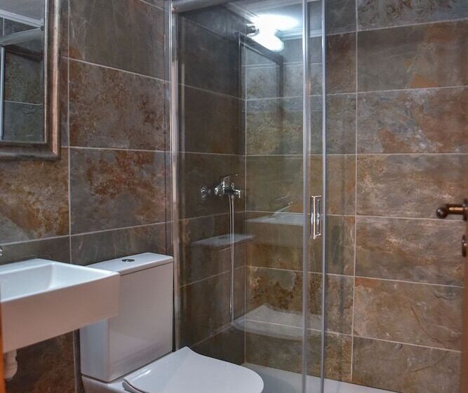 ホテル Iraklis Studios & Apartments