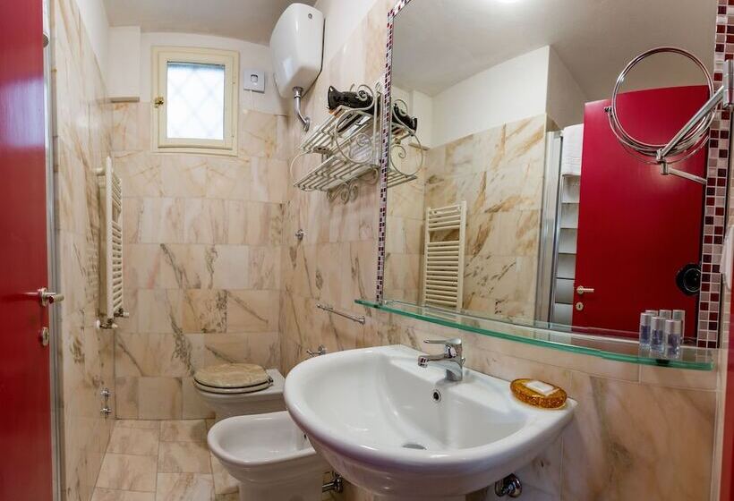 هتل La Locandiera B&b