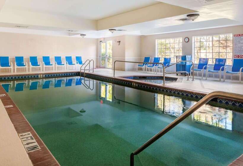 בית מלון כפרי La Quinta Inn And Suites Fort Myers I75