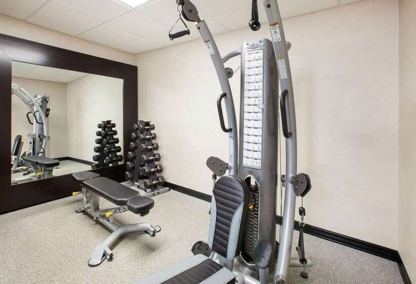 ホテル La Quinta By Wyndham Cincinnati Airport Florence