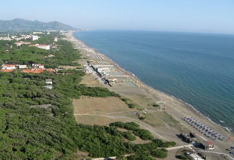 Отель La Serra Resort Italy Village