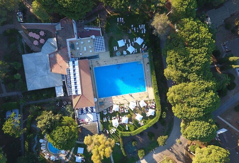 Отель La Serra Resort Italy Village