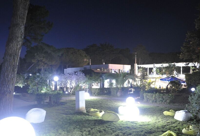 Отель La Serra Resort Italy Village