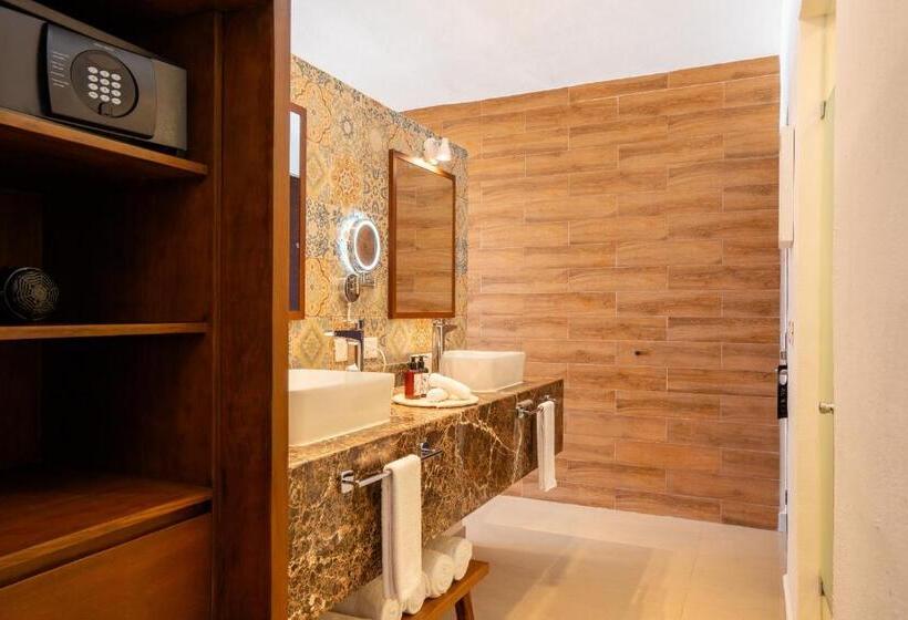 The Beachfront by The Fives Hotels - All Inclusive - Adults Only