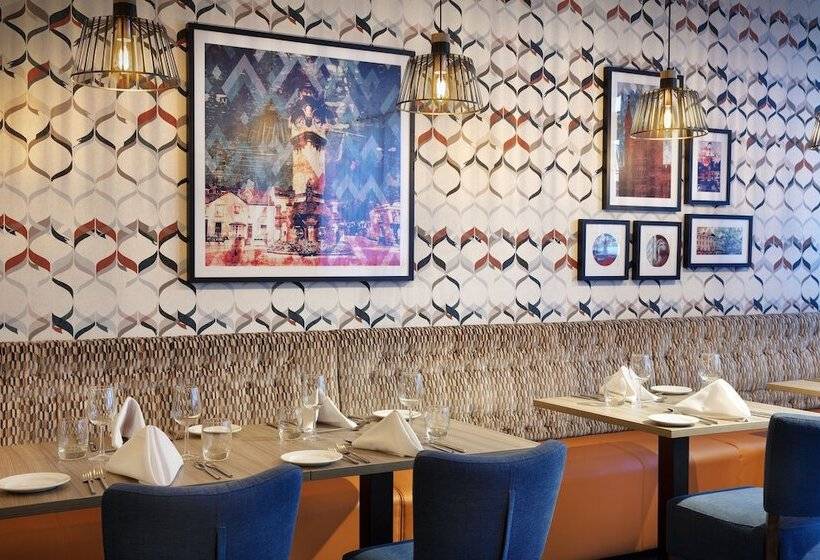 هتل Leonardo Exeter