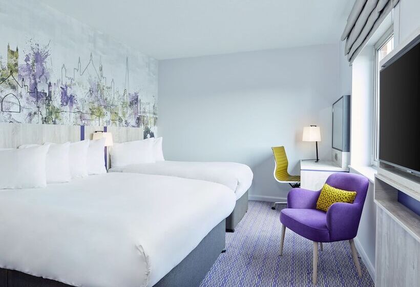 בית מלון כפרי Leonardo Exeter