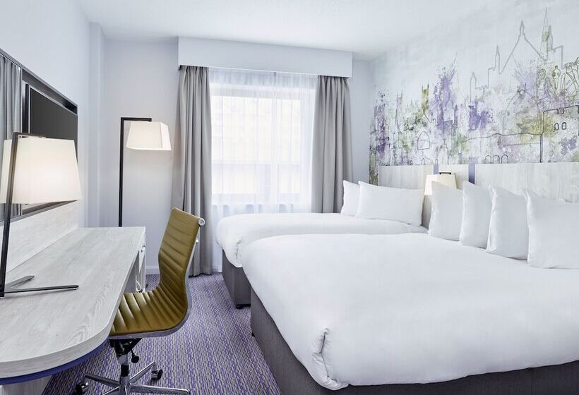 בית מלון כפרי Leonardo Exeter