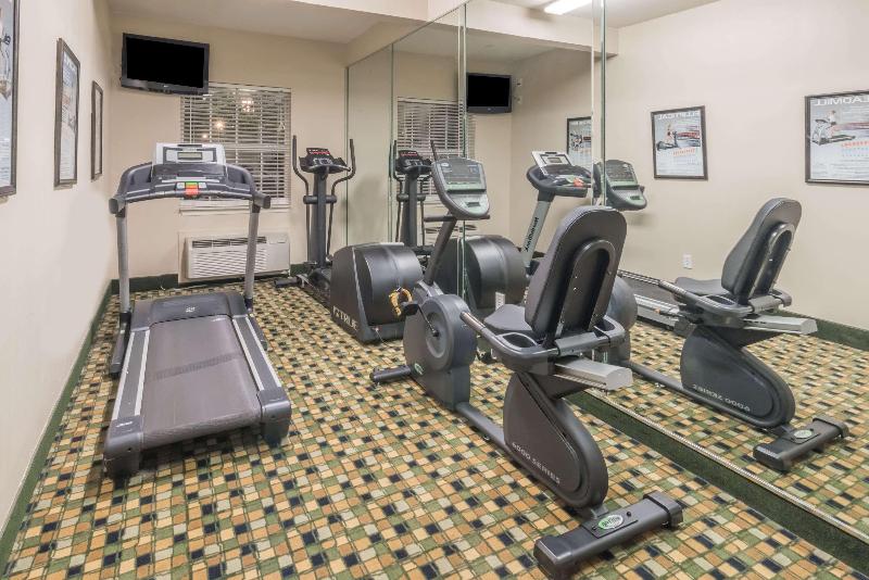 فندق Mainstay Suites Addisondallas