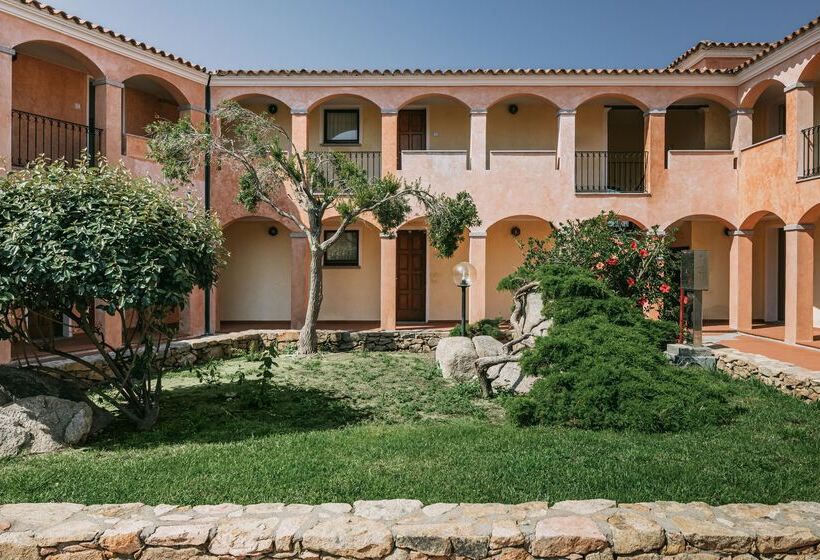 هتل Mangia S Santa Teresa Sardinia, Curio Collection By Hilton