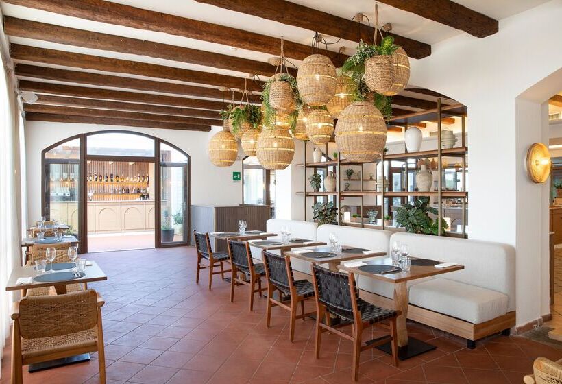 هتل Mangia S Santa Teresa Sardinia, Curio Collection By Hilton