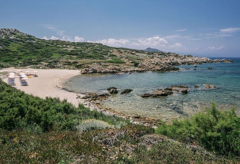 هتل Mangia S Santa Teresa Sardinia, Curio Collection By Hilton