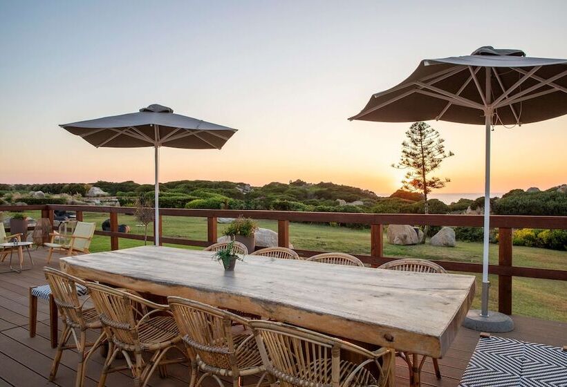 هتل Mangia S Santa Teresa Sardinia, Curio Collection By Hilton