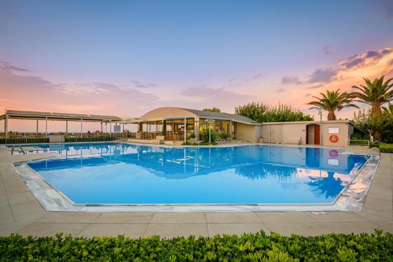 ホテル Marinos Beach