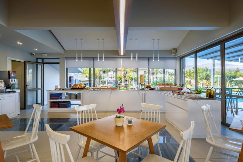 ホテル Marinos Beach