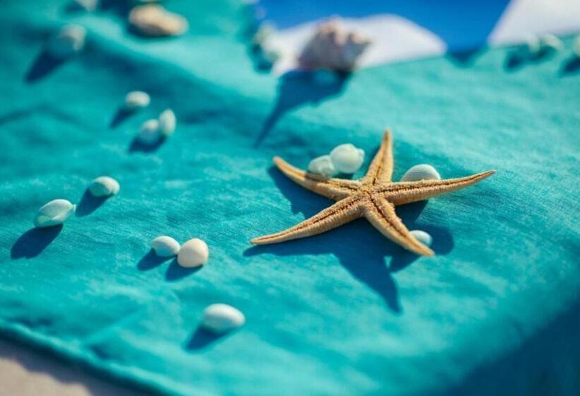 ホテル Marinos Beach