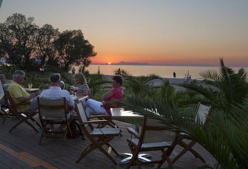 ホテル Marinos Beach