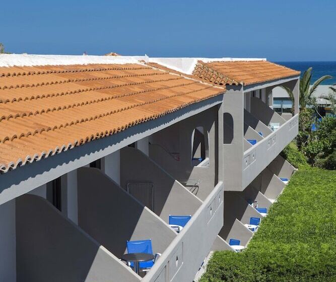 ホテル Marinos Beach