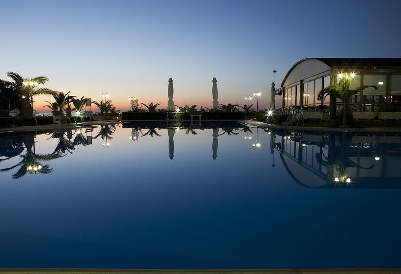 ホテル Marinos Beach