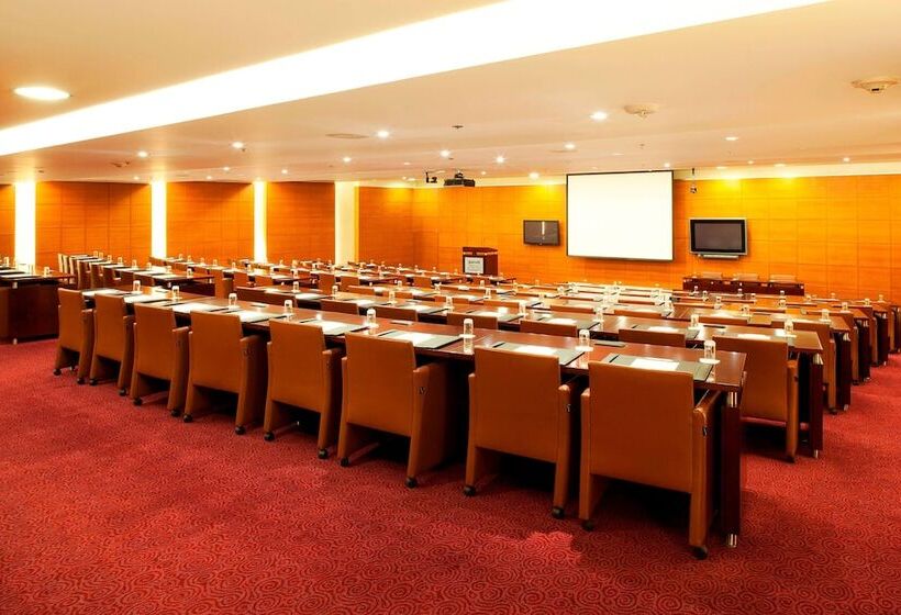 Отель Mexico City Marriott Reforma