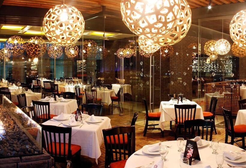 Отель Mexico City Marriott Reforma