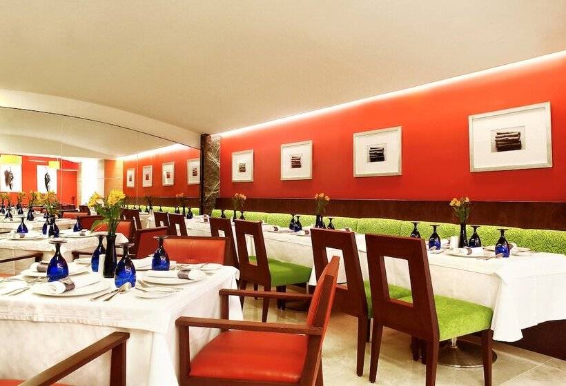 Отель Mexico City Marriott Reforma