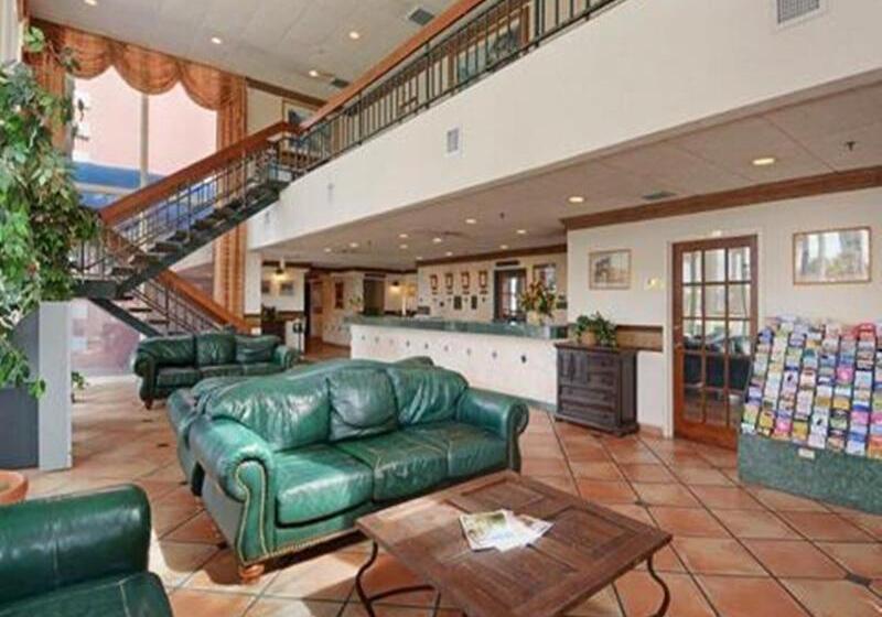 ホテル Miami Gardens Inn & Suites