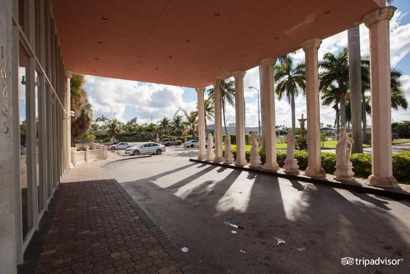 ホテル Miami Gardens Inn & Suites