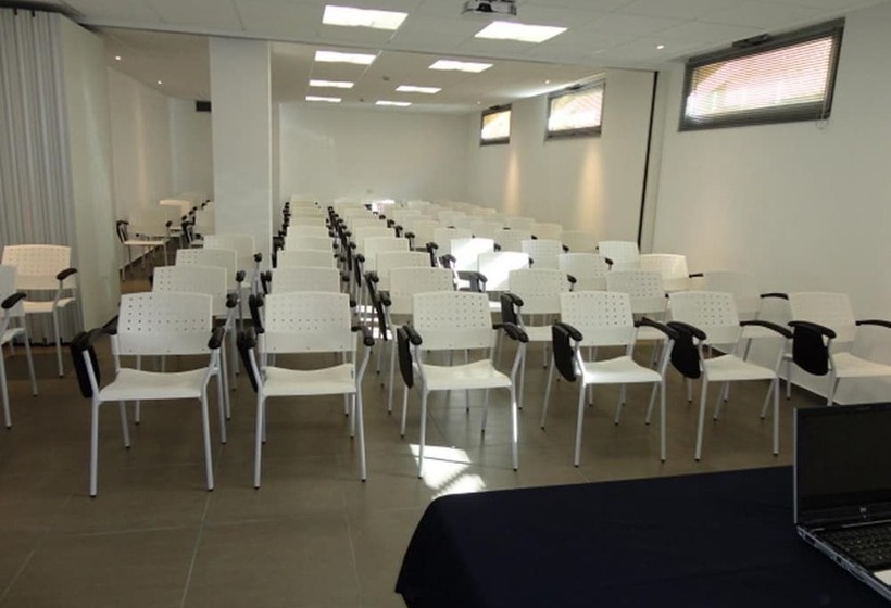 בית מלון כפרי Michelino 75 By The Sydney