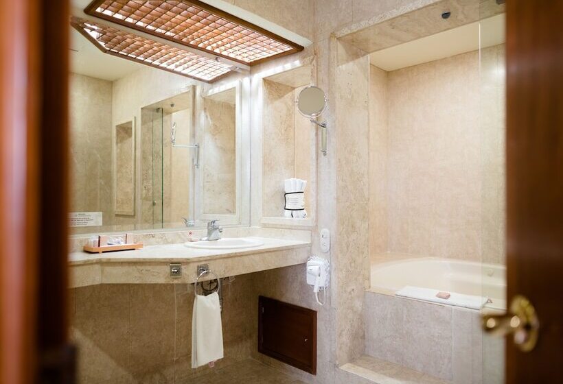 Отель Mision Express Celaya