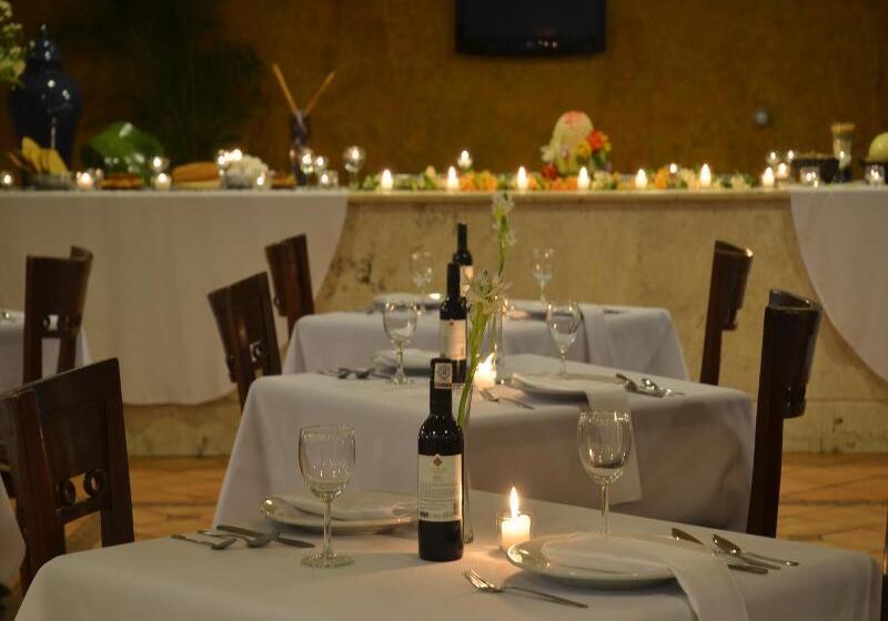 호텔 Mision Monterrey Centro Historico