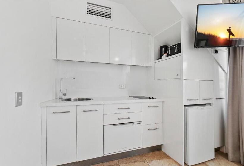 Отель Noosa Blue Resort