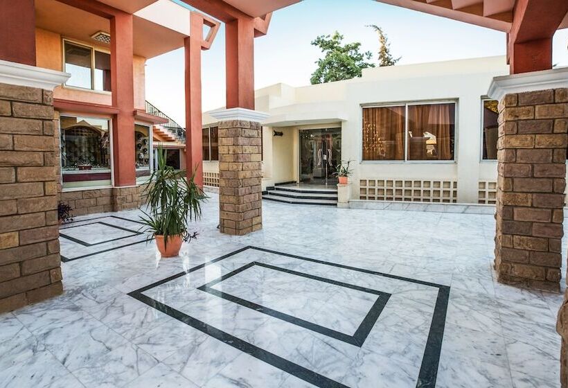 Obelisk Nile Hotel Aswan