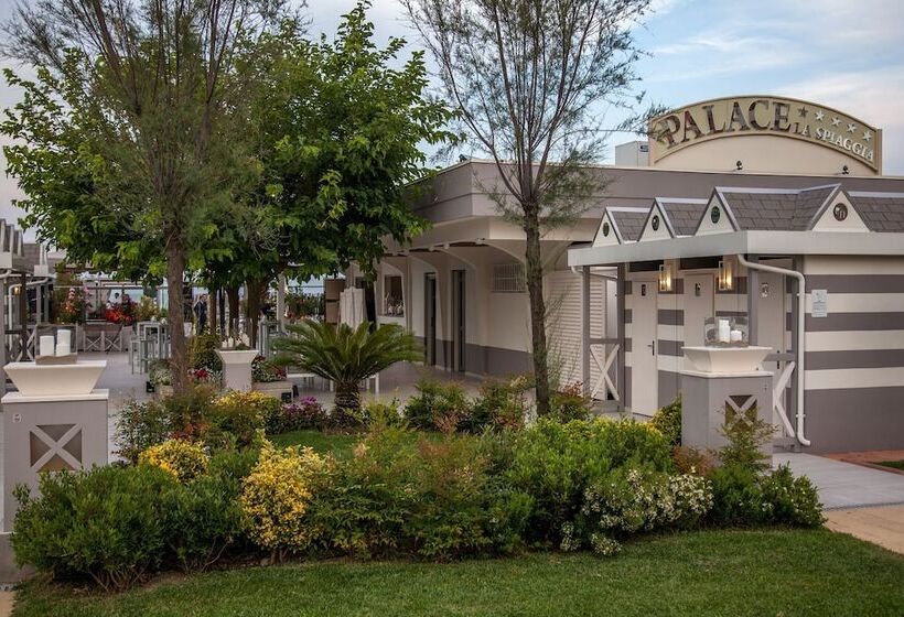 ホテル Palace