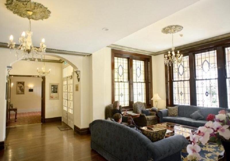 בית מלון כפרי Palais Royale