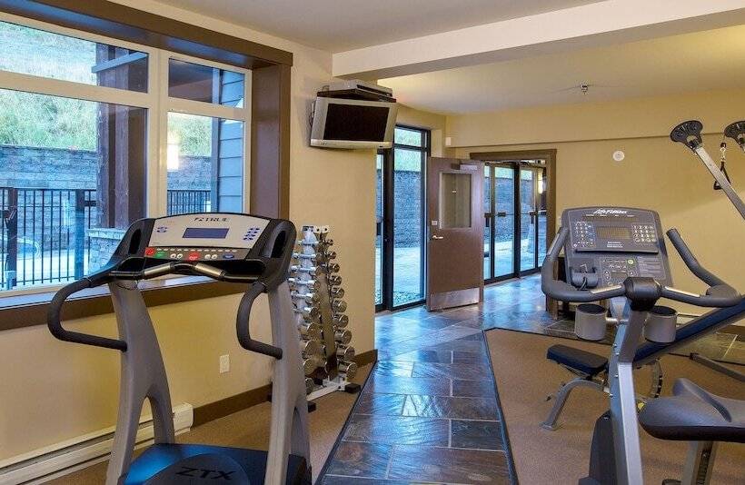 Palliser Lodge — Bellstar Hotels & Resorts