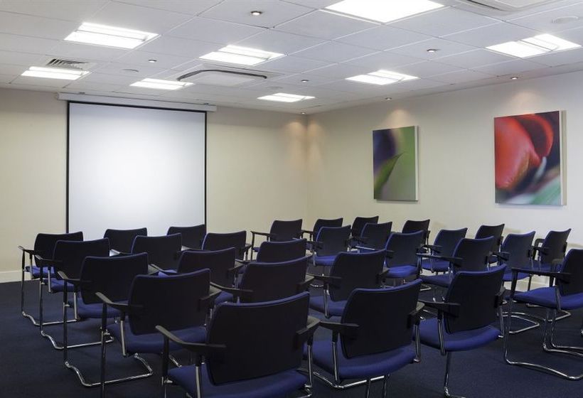 בית מלון כפרי Park Inn By Radisson Belfast