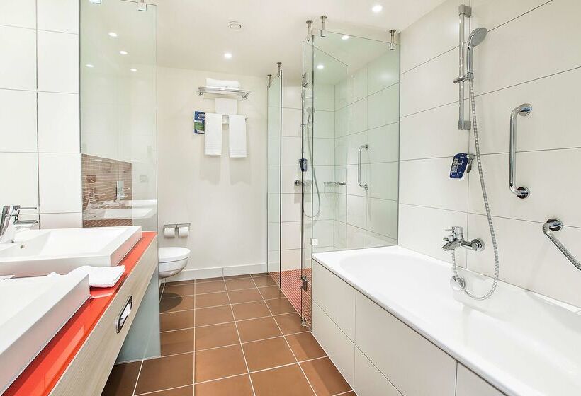 ホテル Park Inn By Radisson Krakow